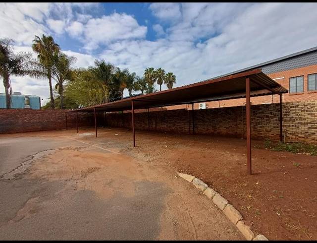 INDUSTRIAL PROPERTY TO RENT IN HENNOPSPARK